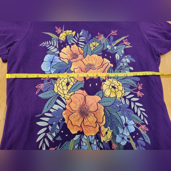 Purple hidden creatures t-shirt - Picture 5 of 5